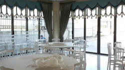Restaurant Kafe(Cafe) ve Düğün Salonu için Modern Dizayn ve Mükemmel Uyum Yakalanmış bir Kare 